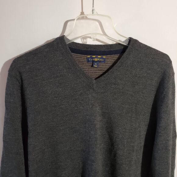 Club Room Men's M Merino Wool Blend V-Neck Preppy Collegiate Gray Sweater - Picture 2 of 8